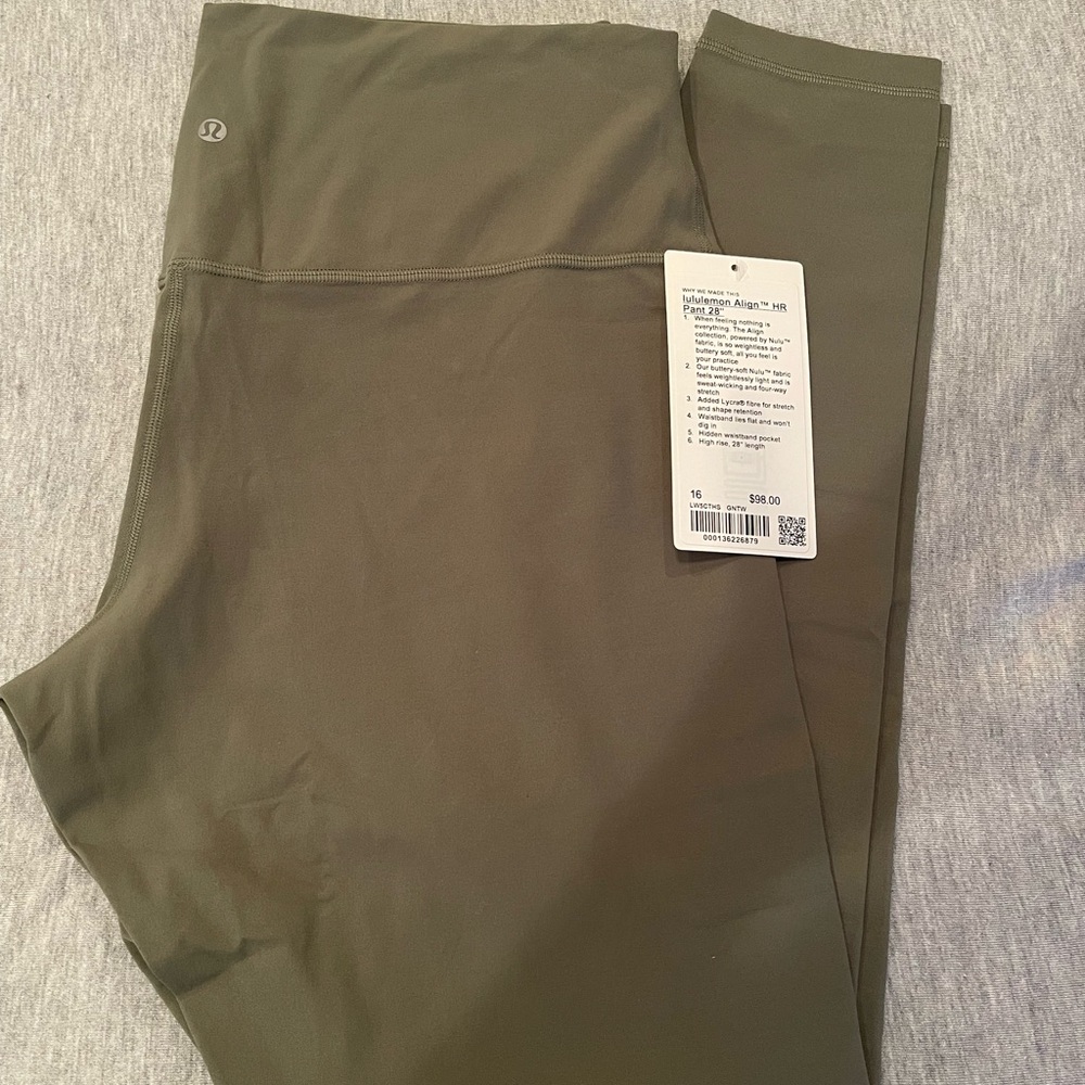 *sold* NWT lululemon align hr pant 28”